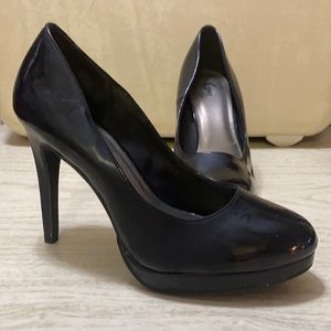 Fioni Black Patent Stiletto Platform Pumps
